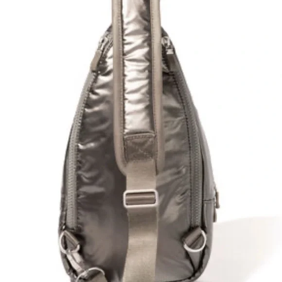 🎇Baggallini Metallic Sling Purse - Picture 3 of 5